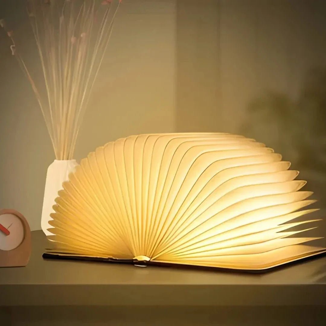 Stolní lampa ve tvaru knihy – Originalita a elegance