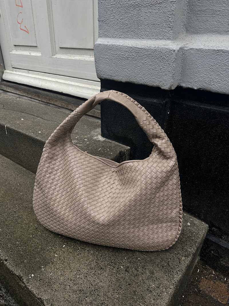 Josiane | Handtas Gevlochten – Ambachtelijke Elegantie En Tijdloze Charme