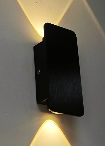 Minimalistische Led Wandlamp – Subtiel Licht En Hedendaagse Lijn