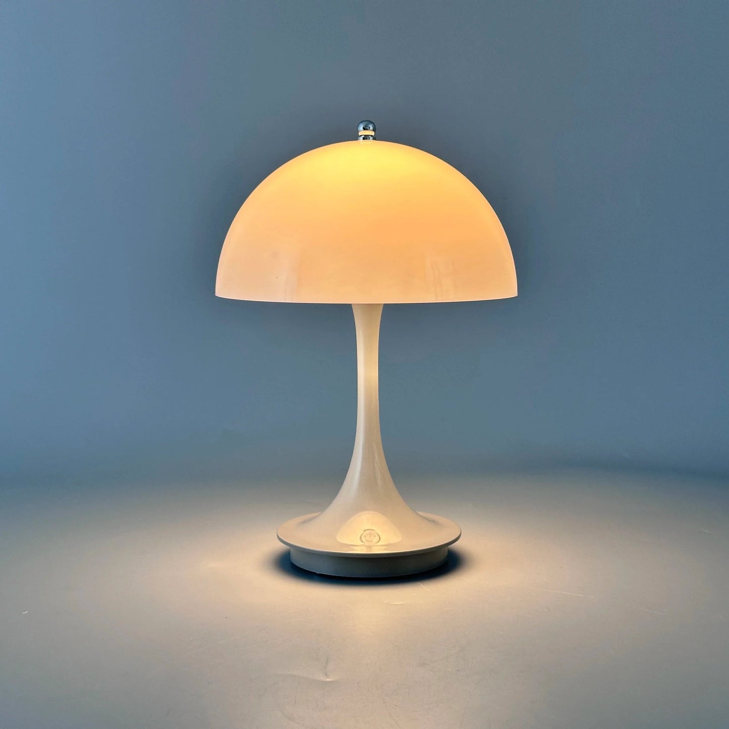 Lampe De Table LED – Rechargeable Et Éclairage À Trois Niveaux