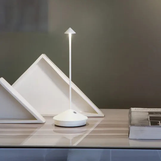 Lampa stołowa LED – bezprzewodowa i ładowalna