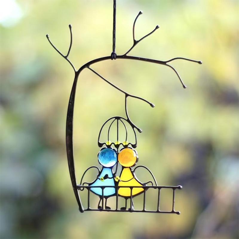 קישוט תלוי – השתקפויות זוהרות ואלגנטיות