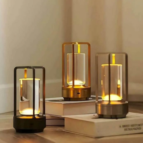 Oplaadbare Tafellamp – Gedimd Licht en Tijdloos Ontwerp