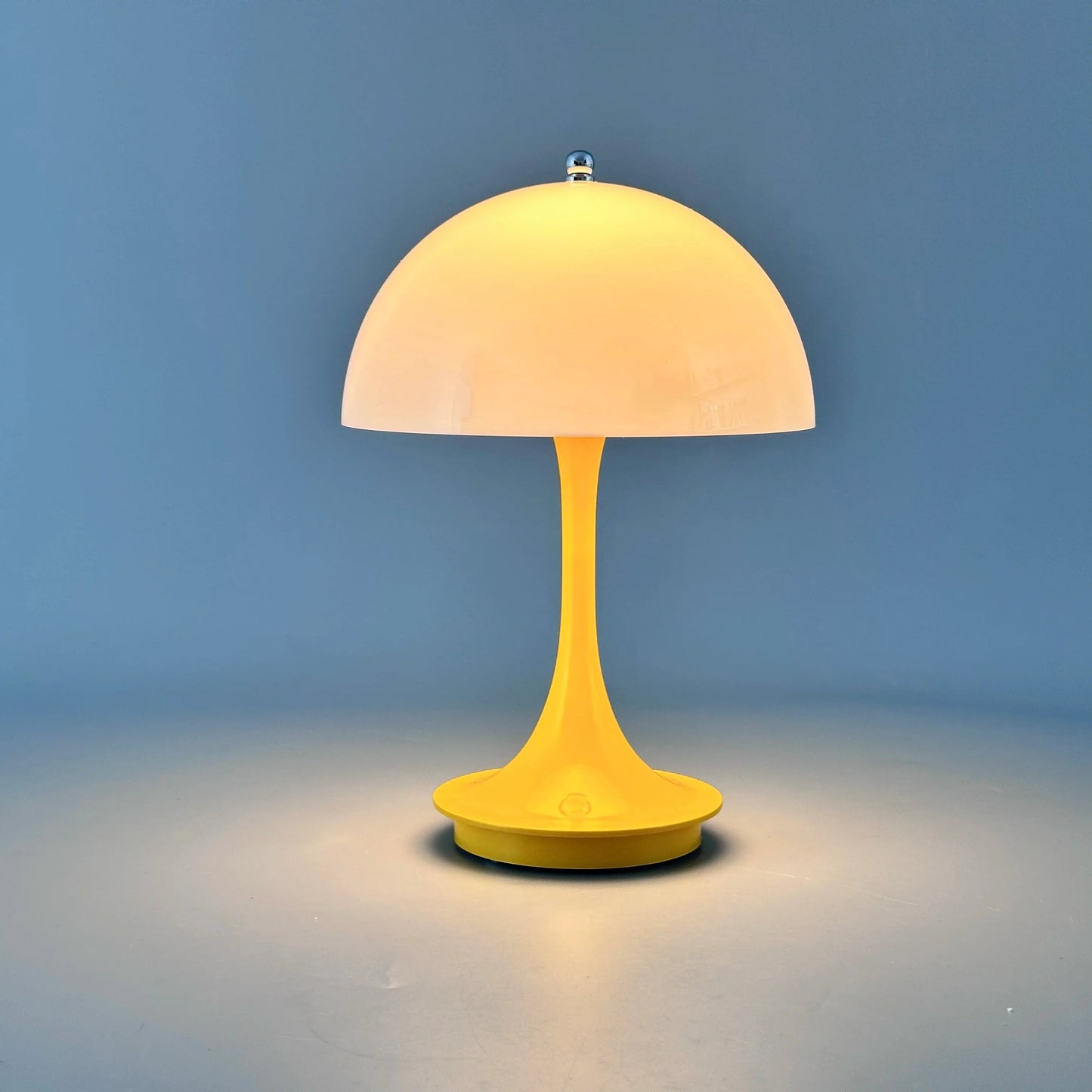 Lampe De Table LED – Rechargeable Et Éclairage À Trois Niveaux