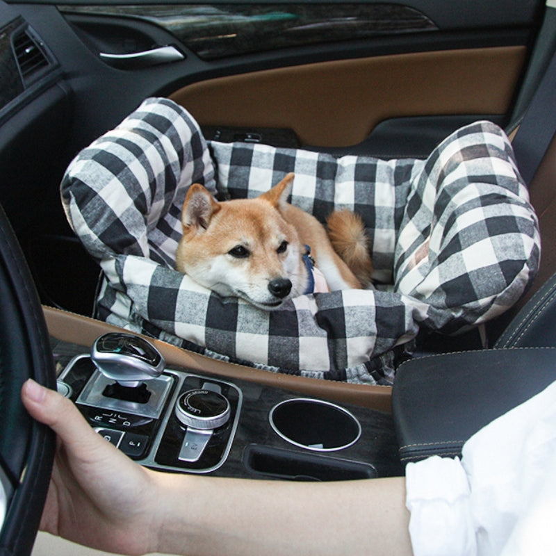 犬のためのカーシート - 旅行中の快適さと安全性 