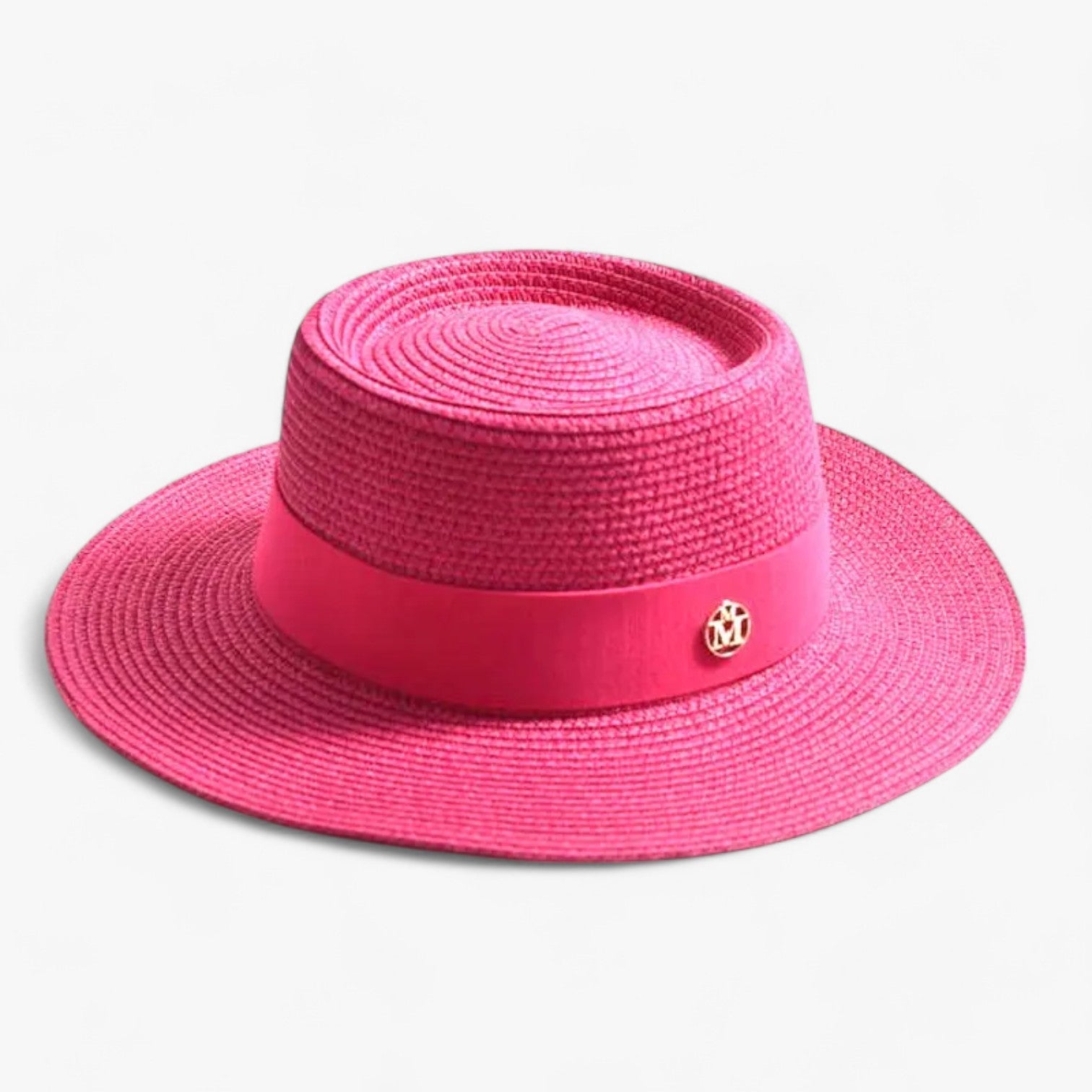 Klokkehatt i strå – Retro eleganse og solbeskyttelse 