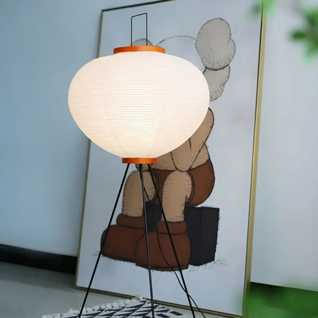 LED-lamppu jalustalla – Lämmin valaistus 