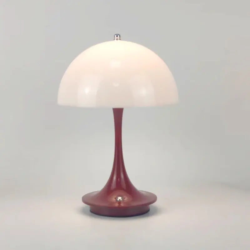 מנורת שולחן LED – נטענת עם תאורה בשלושה רמות 