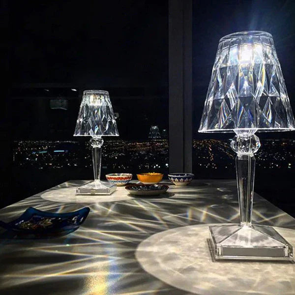 Lámpara de Mesa Cristalina – Elegancia Moderna y Ambiente Acogedor 