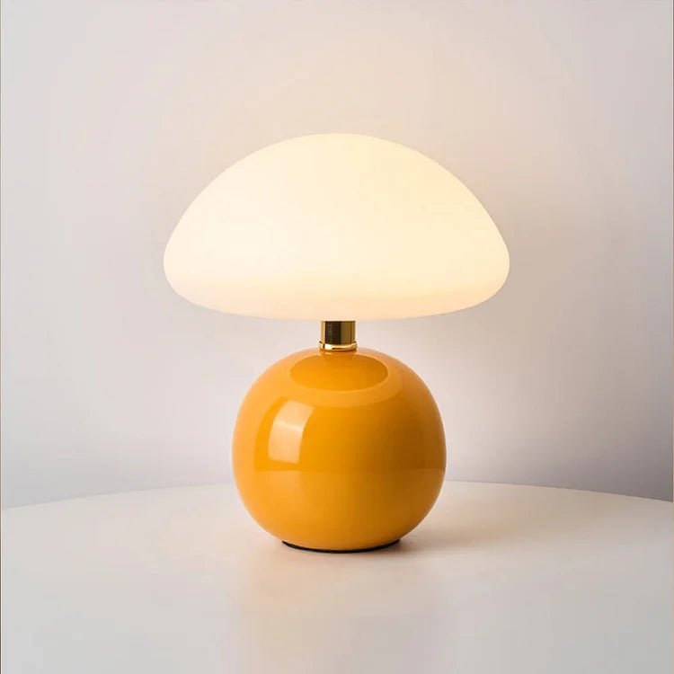 Tischlampe in Form eines Pilzes – Eleganz und Originalität 