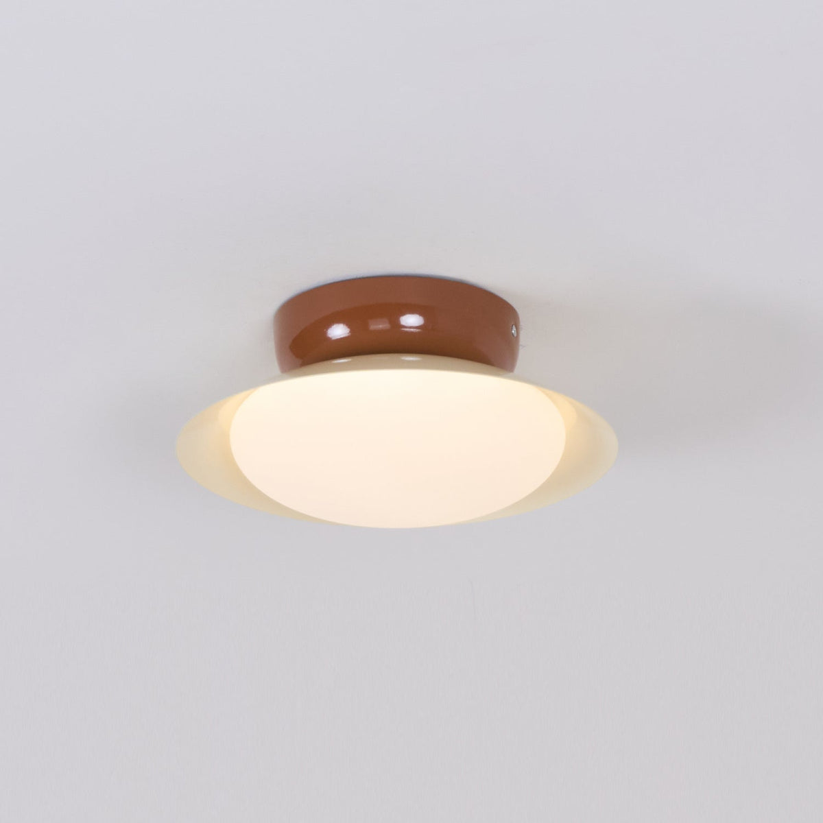 LED Round Ceiling Light - naturlig glød og diskret elegance