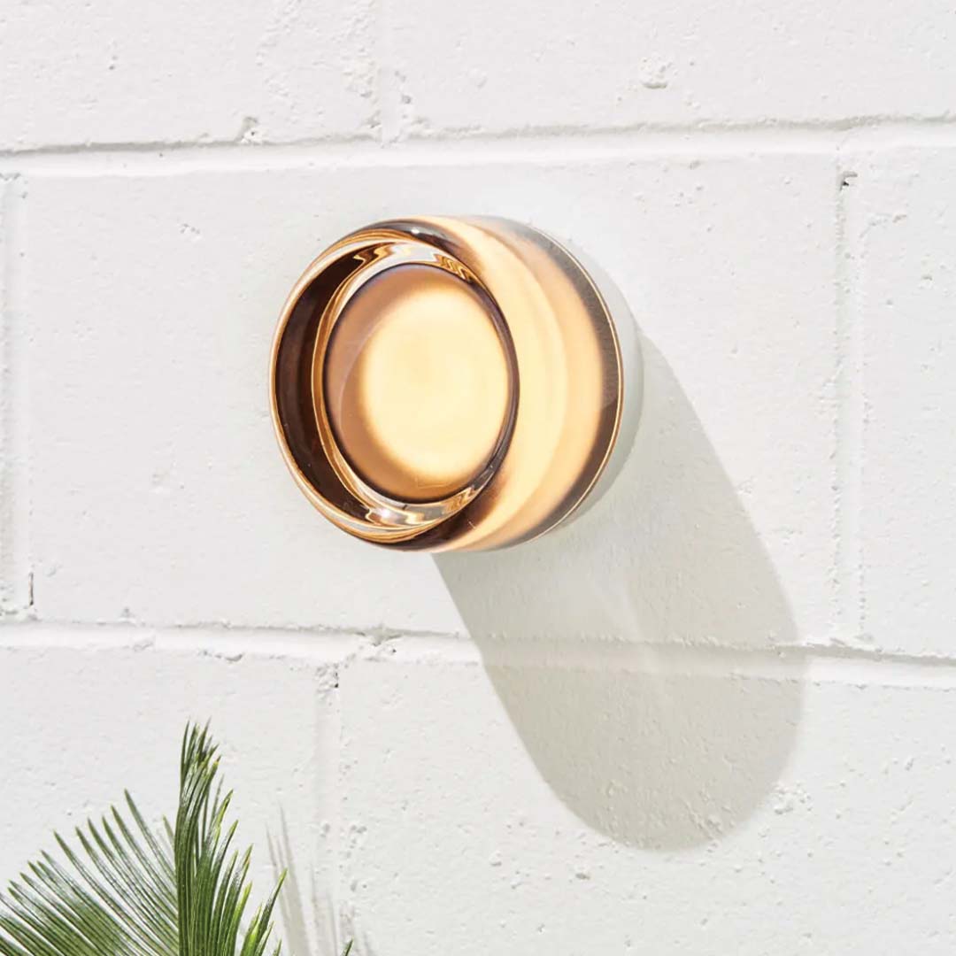 Aplique de Pared Elegante – Relieve Suave y Ambiente Cálido 