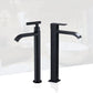 Grifo de lavabo elevado – Acabado elegante negro mate 