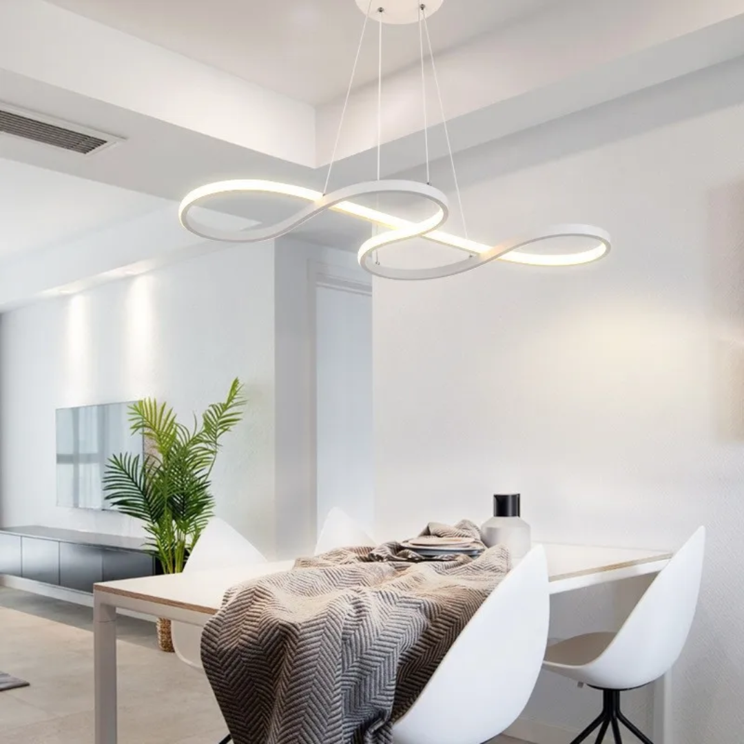 Nowoczesny żyrandol LED w kształcie pierścieni – elegancki i futurystyczny design 