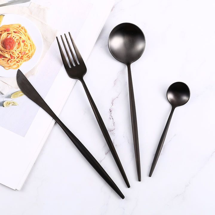 Ensemble Couverts De Luxe – Pour Une Table Élégante Et Distinguée