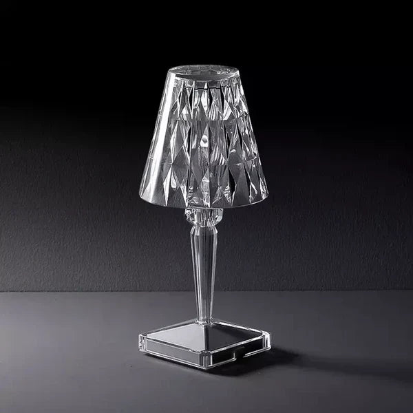 Lámpara de Mesa Cristalina – Elegancia Moderna y Ambiente Acogedor 