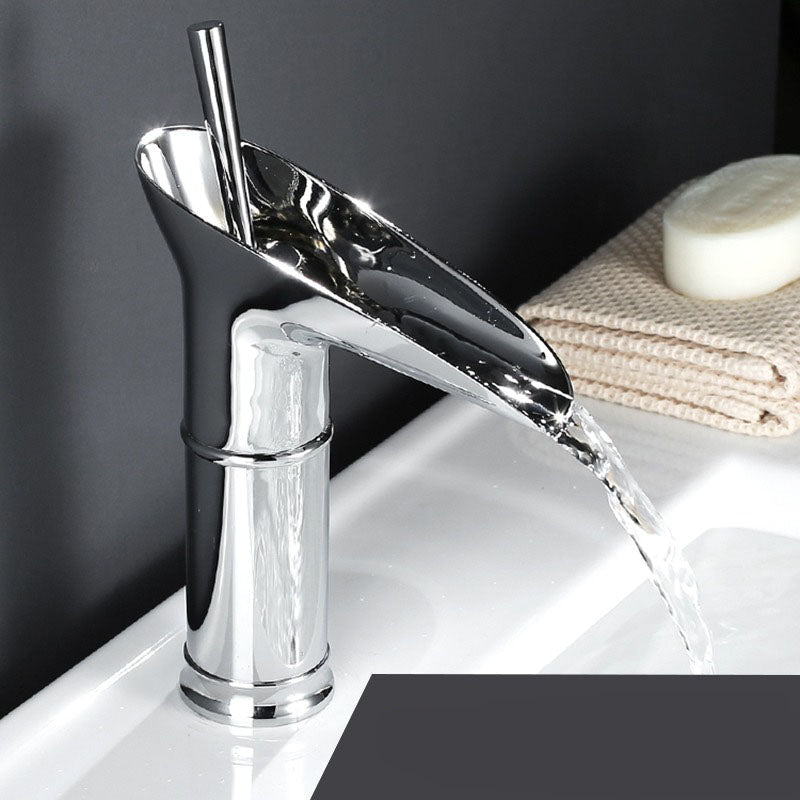Waterval Kraan Badkamer – Antiek en Elegant 