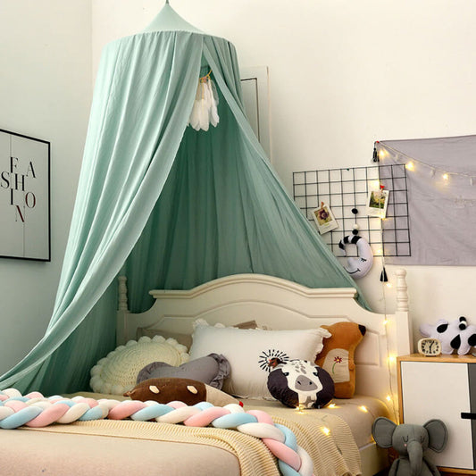 Kinderbedgordijn – Elegant, Comfortabel en Rustig 