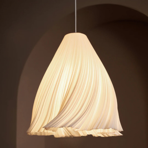 Stropní lampa z vlněné tkaniny – stylový a vzdušný 