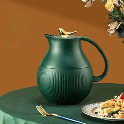 Jarra térmica moderna - Estilo refinado y función práctica