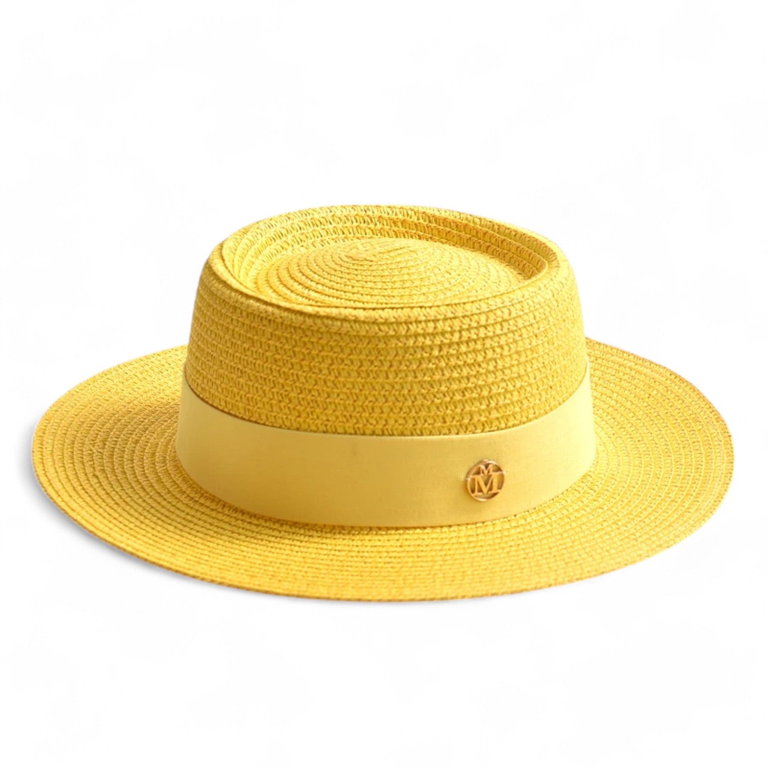 Klokkehatt i strå – Retro eleganse og solbeskyttelse 