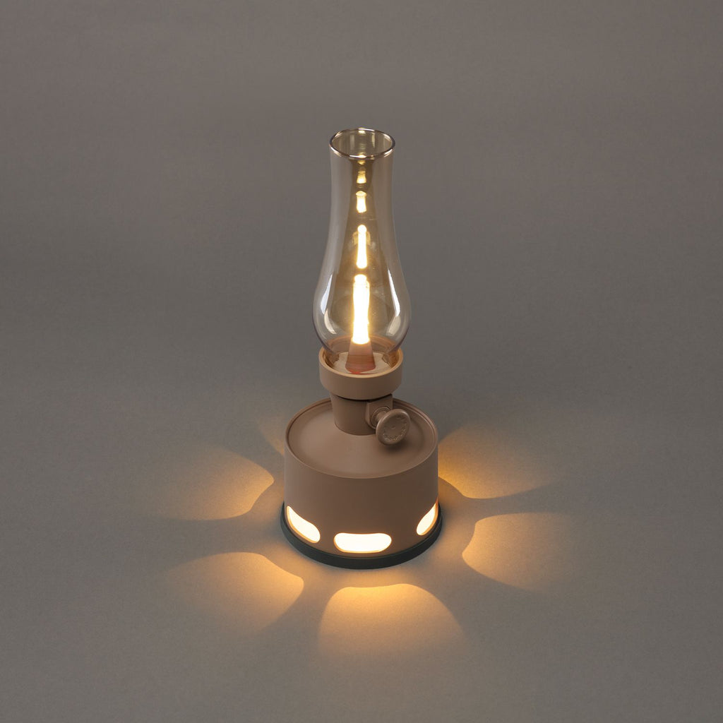 Lanterna LED Stile Retro – Illuminazione Decorativa Elegante 