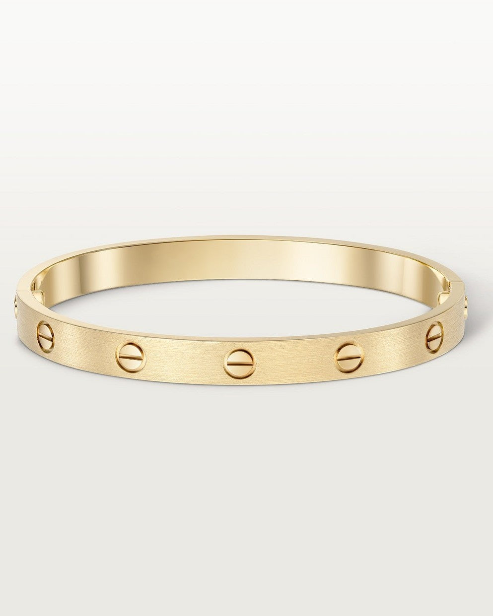 Pulseira Bangle Dourada Minimalista – Elegância Discreta e Intemporal 