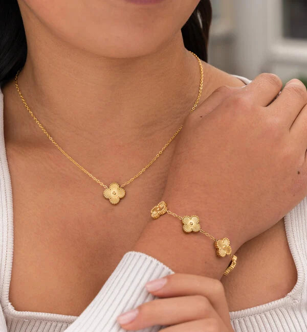 Sada šperků – Elegantní zlatá z nerezové oceli 
