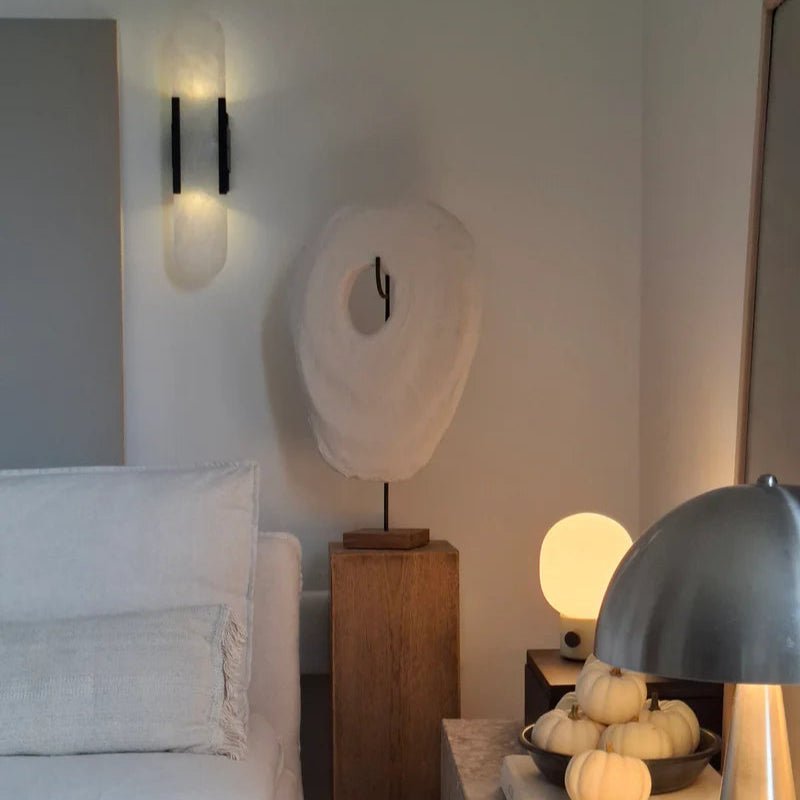 Black and Gold LED Wall Lamp – Modern Elegance and Chic Design 
