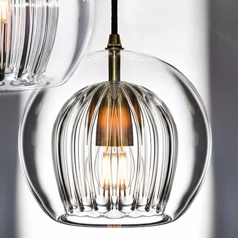 Esfera de cristal moderna - Luz suave y estilo refinado