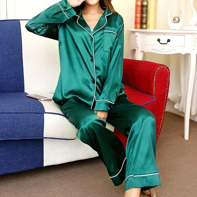 Sandra | Glanz Pyjama – Nachtelijke Elegantie En Delicate Aanraking 