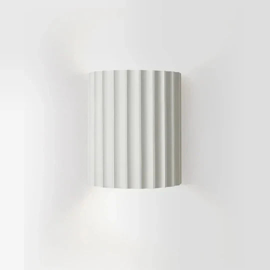 Aplica de perete modernă din rășină – eleganță și originalitate 
